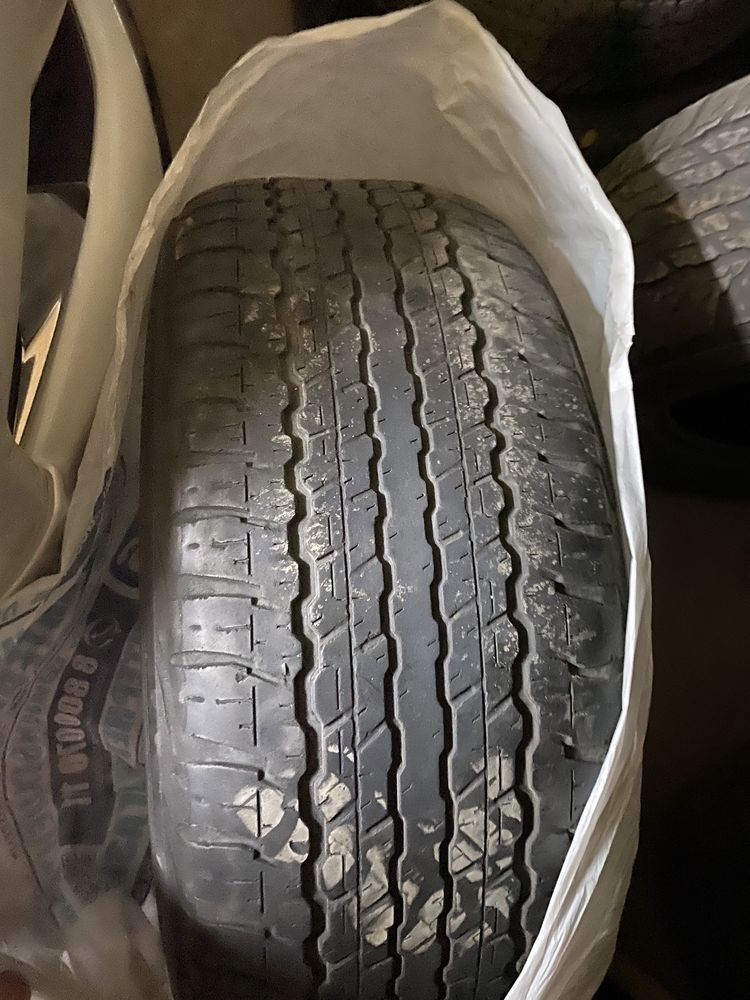 Продам шины от крузака 200 Dunlop grand track свежие