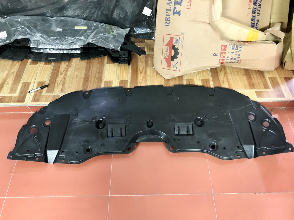 Защита поддона,бампера передняя часть Камри 70 75 Camry 70 75
