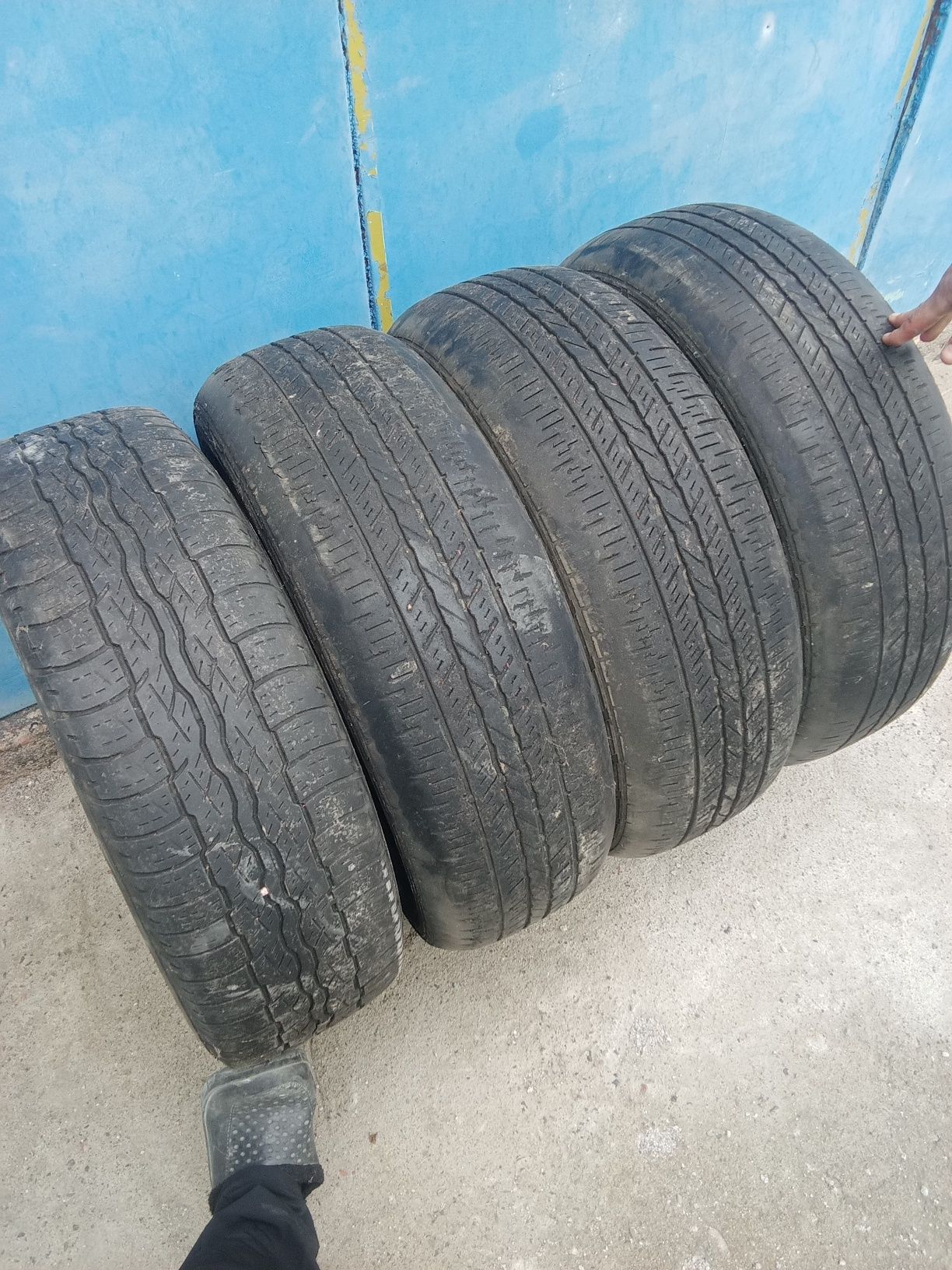 летние автошины 235/65/17