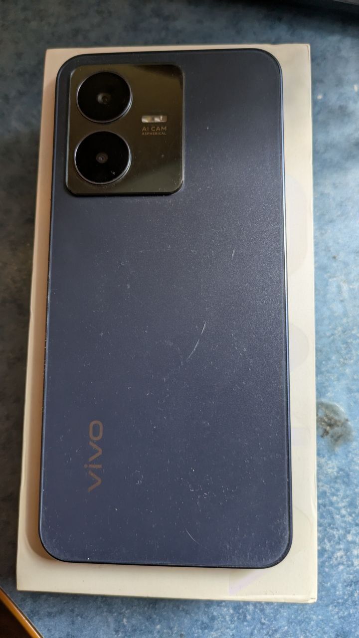 Смартфон vivo y22