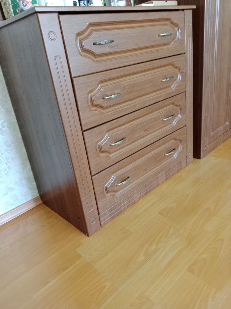Шкаф, шифоньер, комод