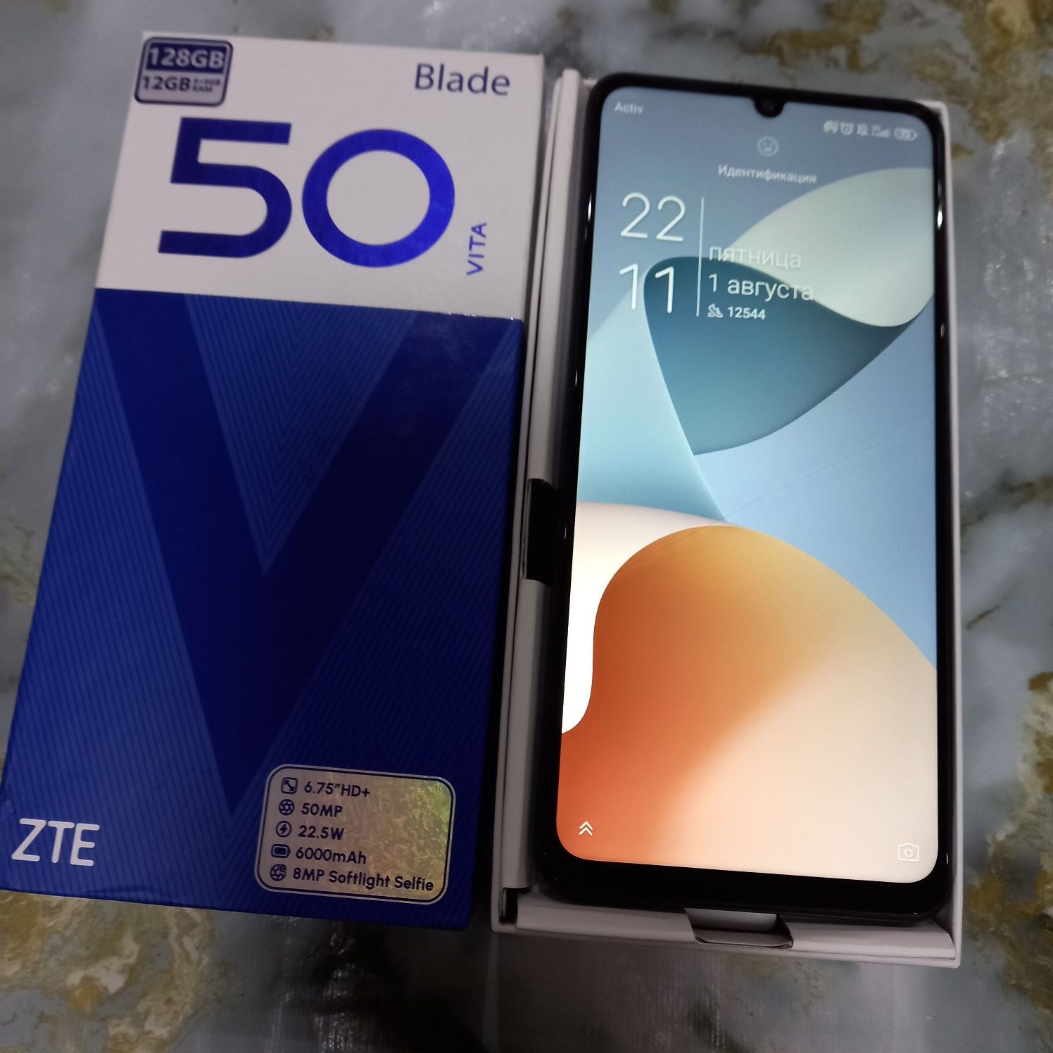 zte blade v50vita  телефон в отличном состояний
