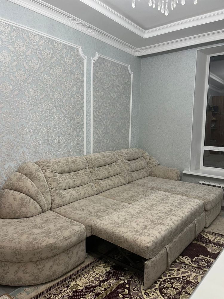 Диван хорошый состаяние