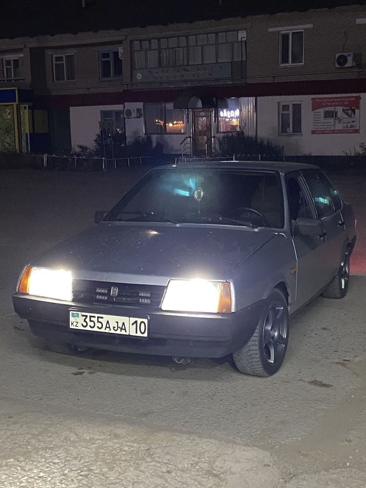 Продам ваз 21099