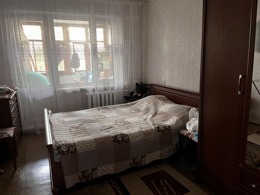 Продам 4-х комнатную квартиру