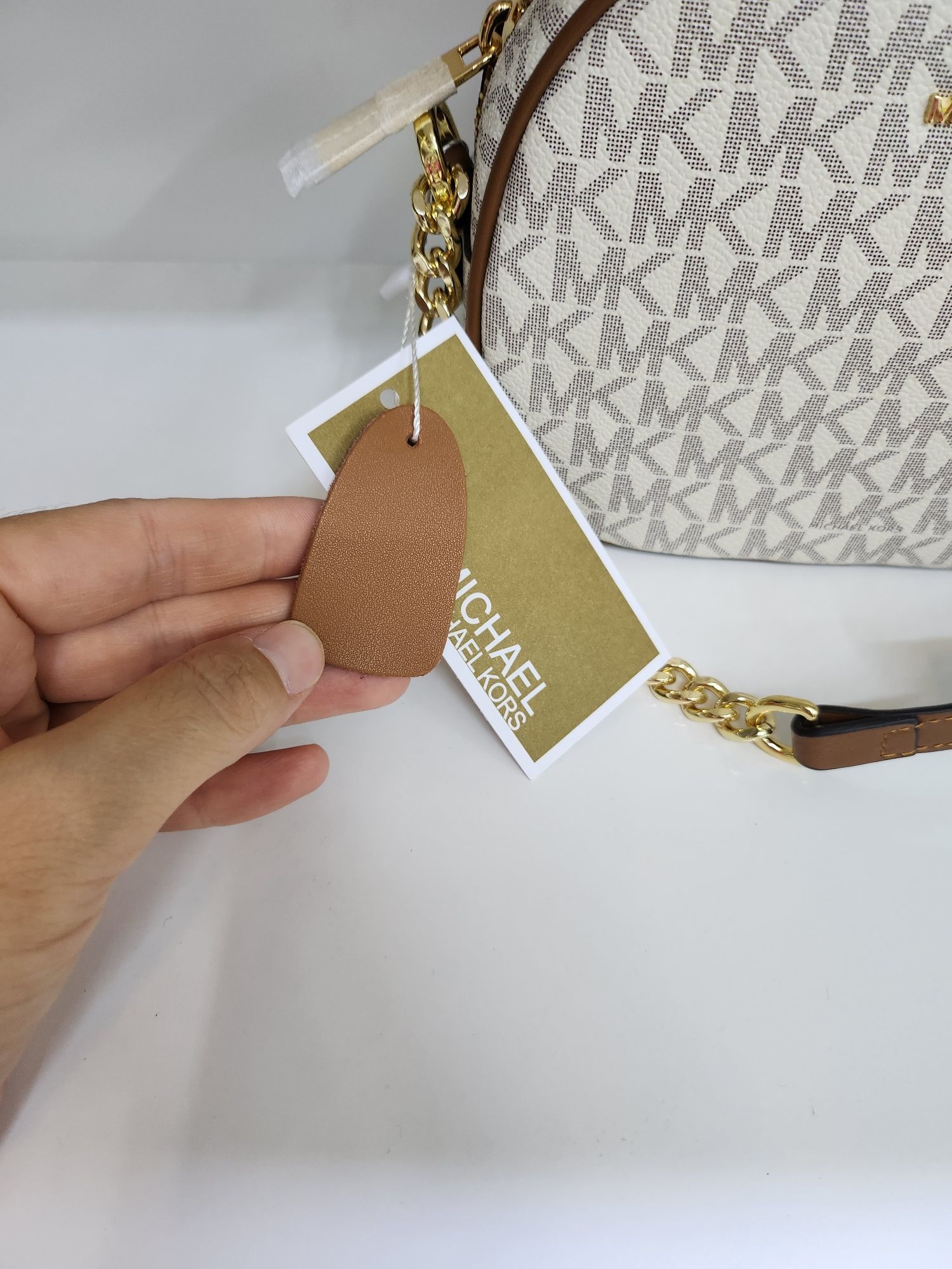 Сумка Michael Kors в фирменной подарочной коробке