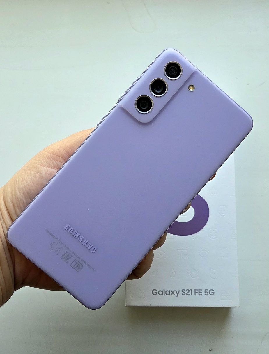Телефон Samsung S21 FE на 256 гб в Караганде продам!