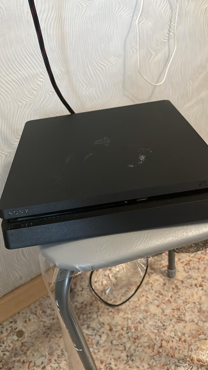 сони плейстейшен 4   165игр
