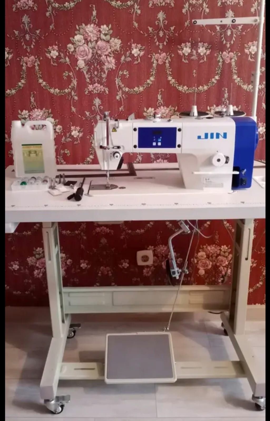 Промышленная швейная машинка