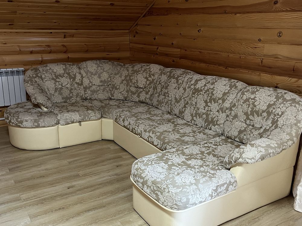 Продам диван для гостинной