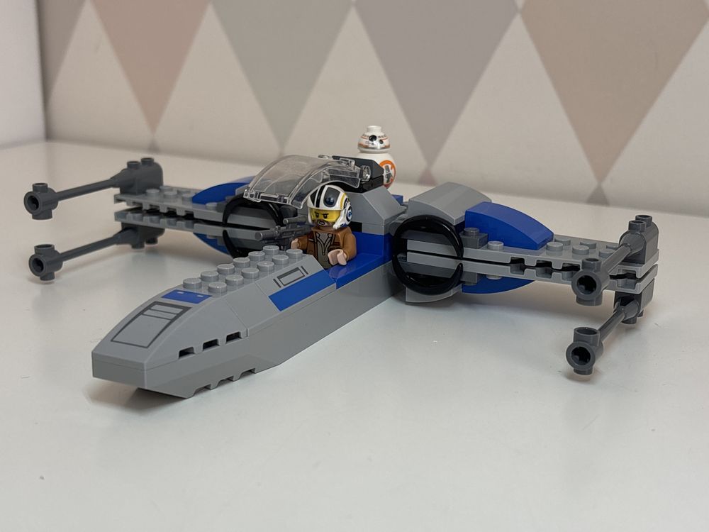 Продаю СРОЧНО  LEGO Star Wars Resistance 75297 Истребитель X-Wing (TM)