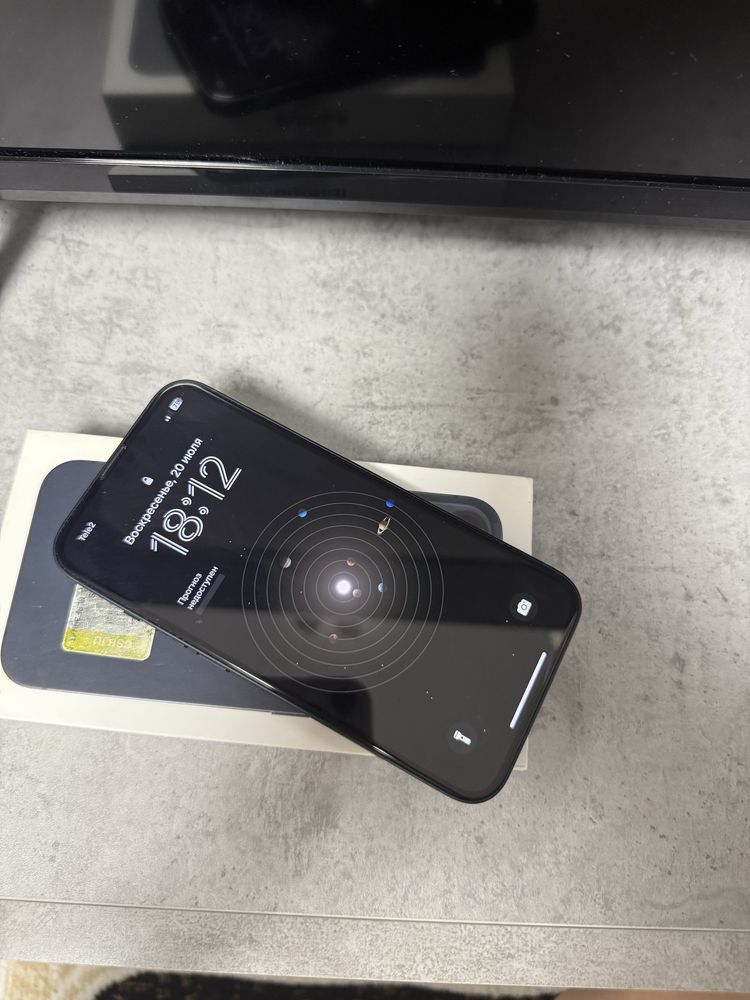 Продам iphone 13