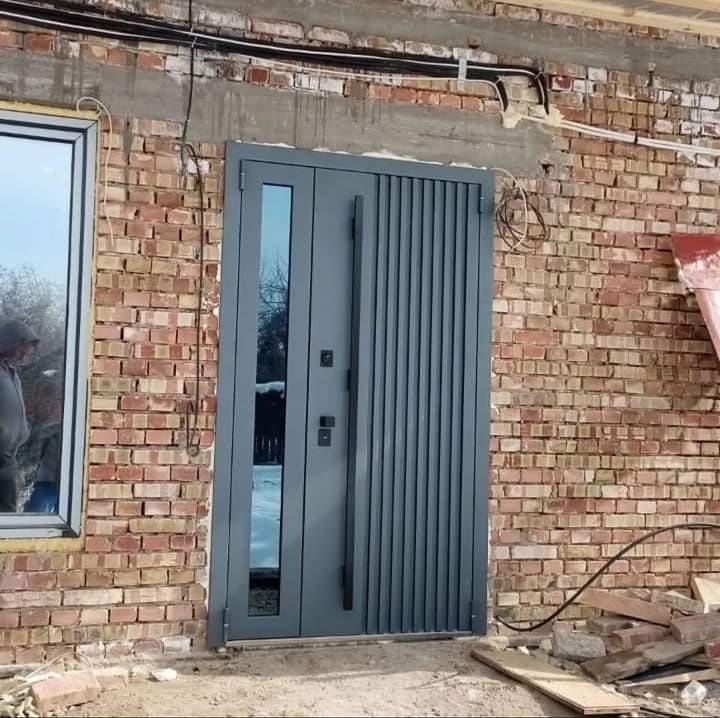 Входной дверь металлическая
