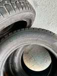 Срочно продам шипованные шины Pirelli ice zero r16/205/60.