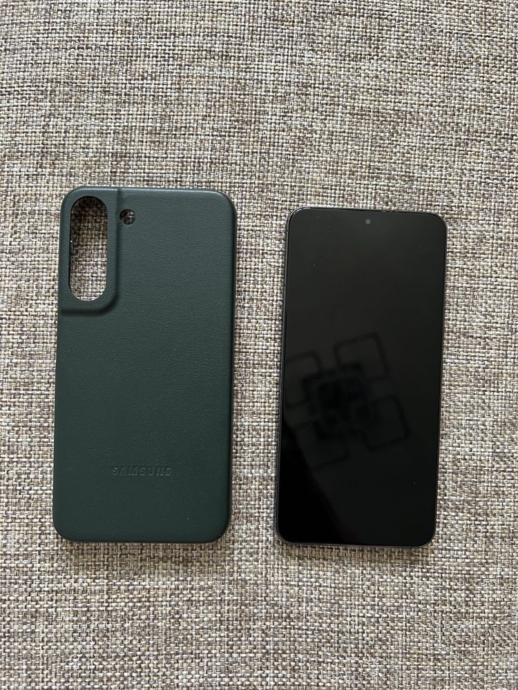 SAMSUNG S22 8/128 в отличном состоянии, без ремонта