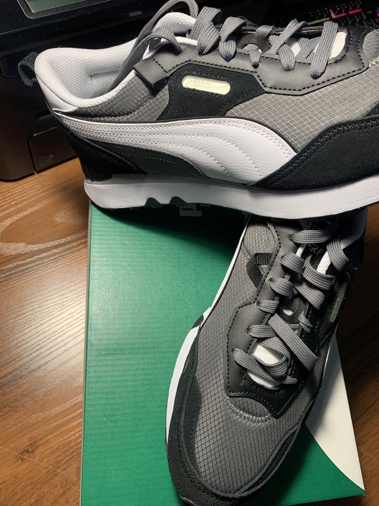Продам оригинал кроссовки puma  абсолютно новые!