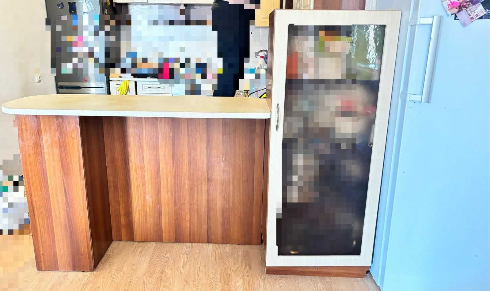 Продам угловую кухню