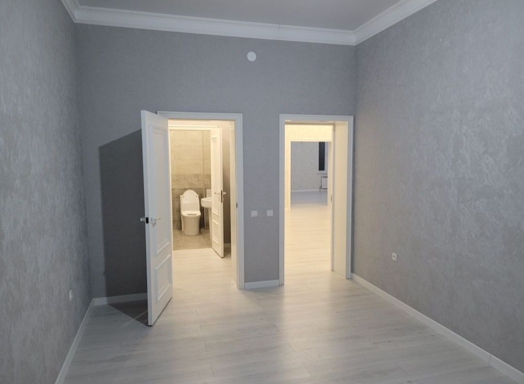 4-комн. (172 м²), Центр - Ш.Муртаза (Ленина), 3 этаж