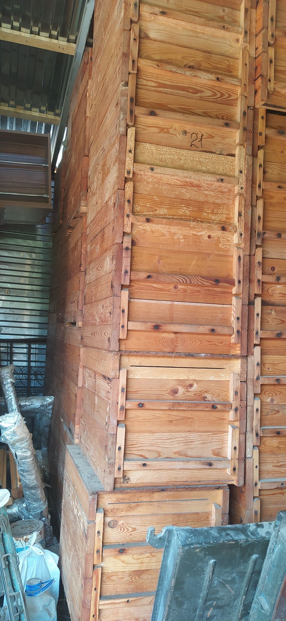 Продам улья"для пчел,рогатые"трёх кор-е б/у (чистые)