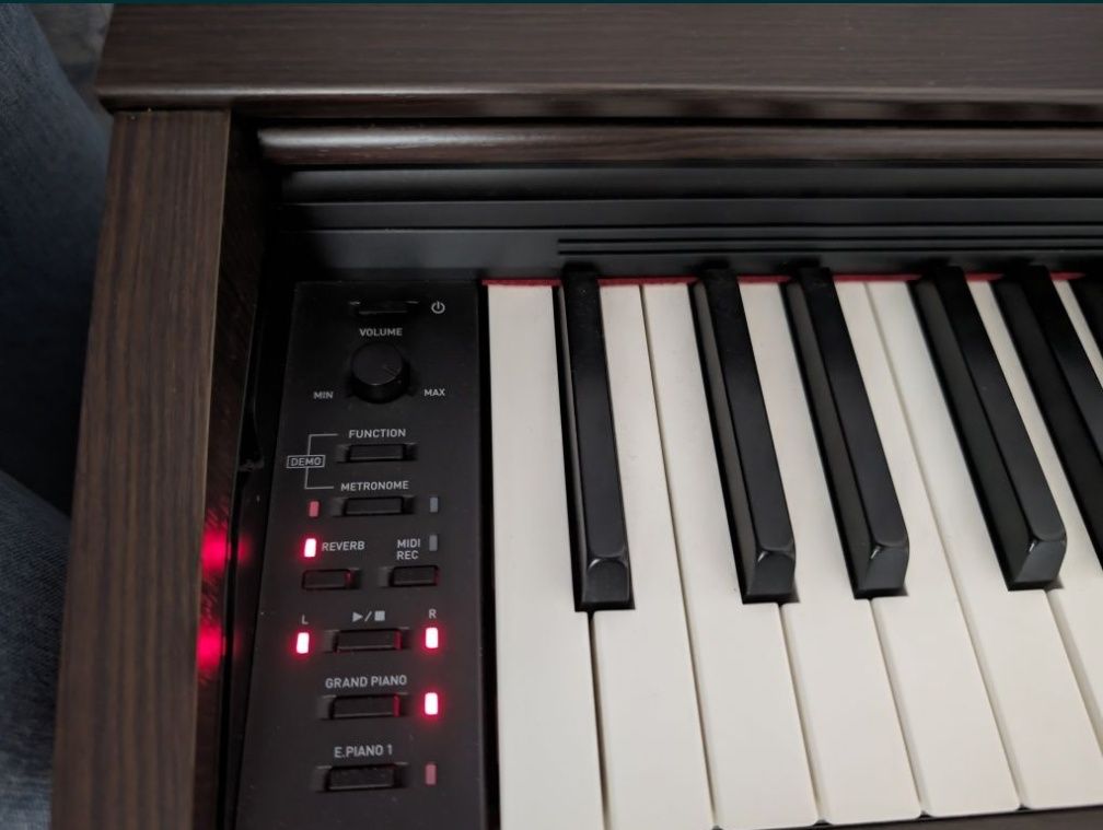 Цифровое фортепиано Casio px 770