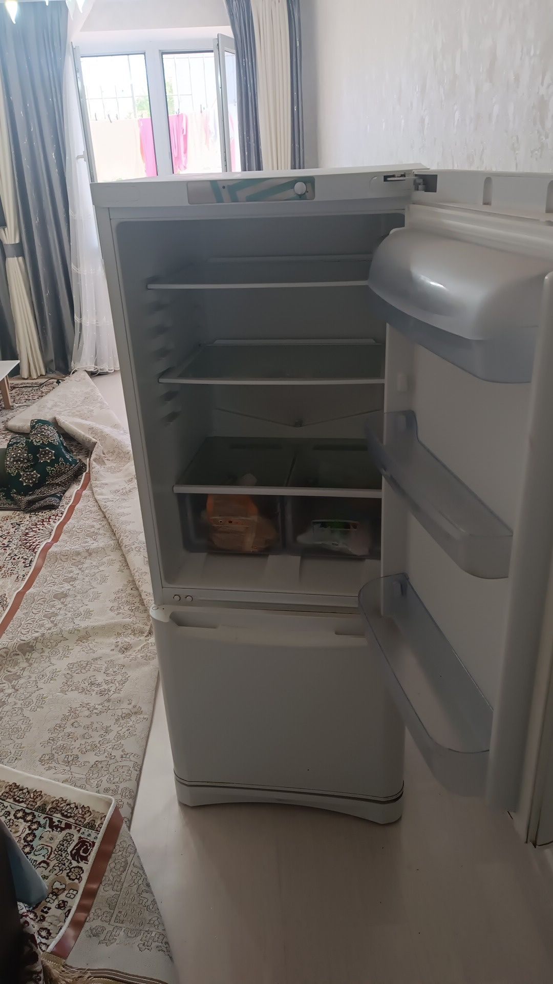 Холодильни Indesit