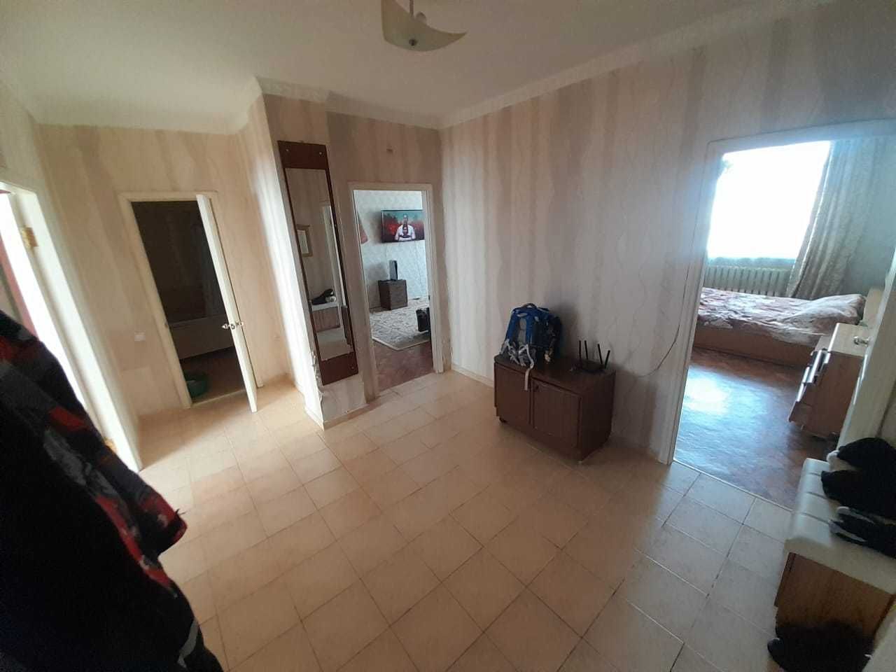продам 2 комнатную   квартиру 88 кв.м