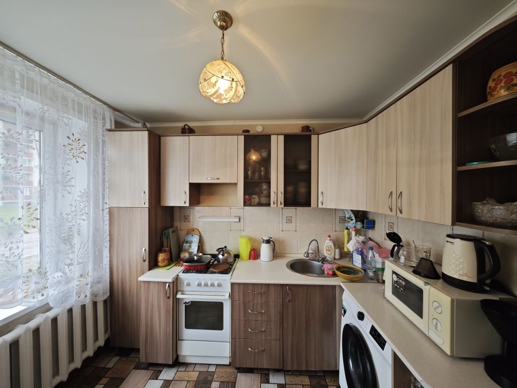 Продажа 3-комнатной квартиры на Бензострое