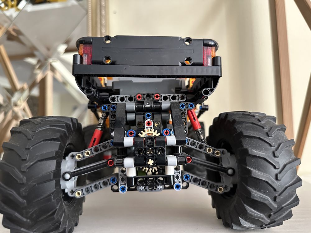 4X4 X-treme Off-Roader
