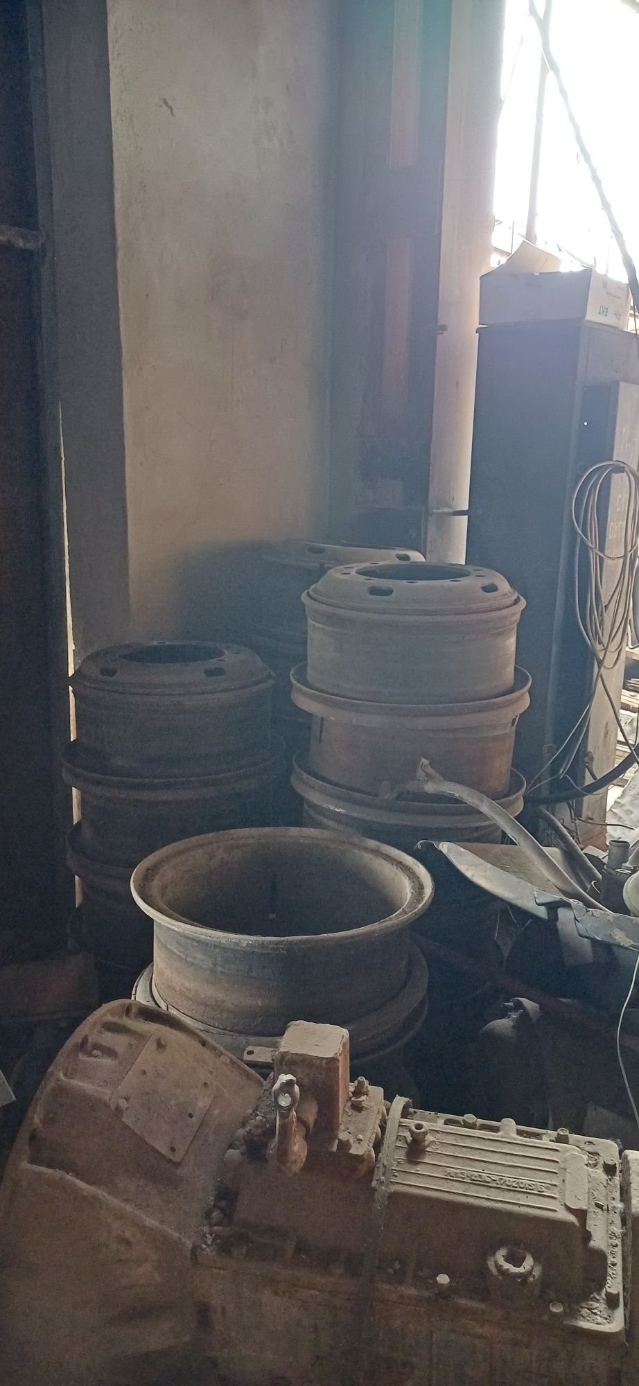 Продам диски на грузовую спец технику