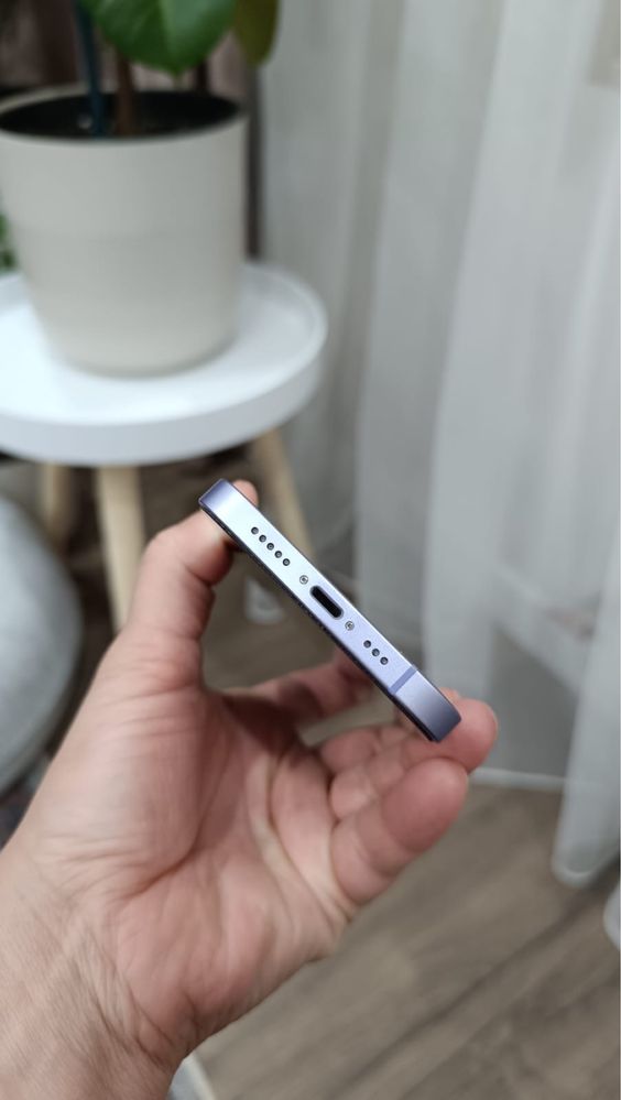 Продам iPhone 12 фиолетовый 128 gb