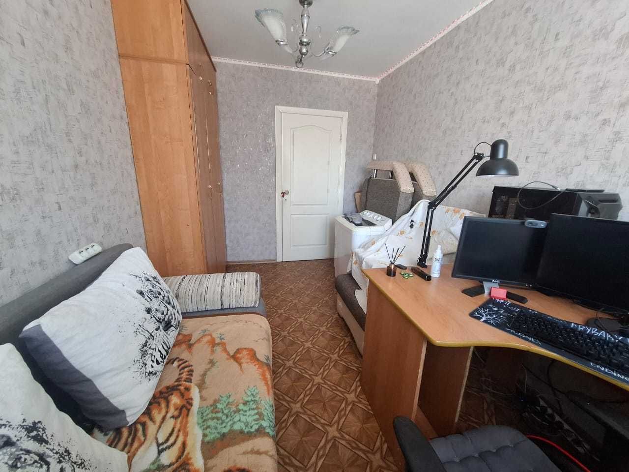 Продам 3-х комнатную квартиру в центе города