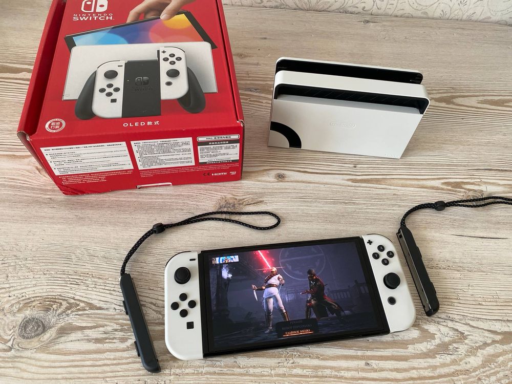 Nintendo Switch Oled белый + подарок картридж Mortal Kombat