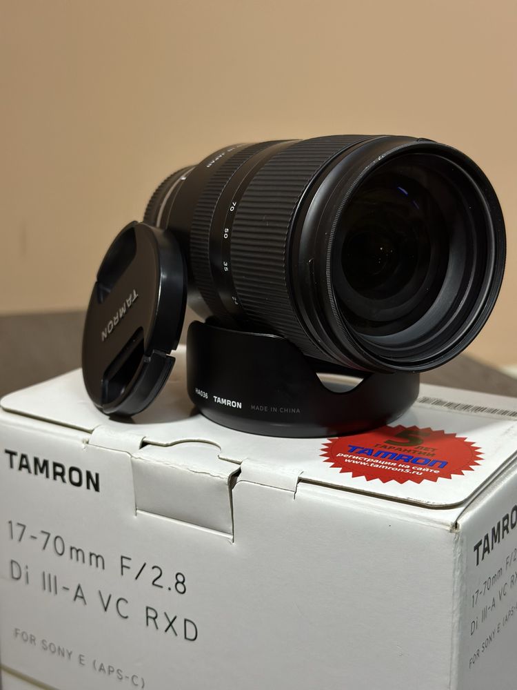 Объектив: Tamron 17-70mm f / 2.8 Di III-A VC RXD