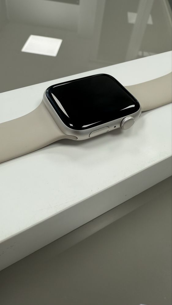 Смарт часы Apple watch se 2