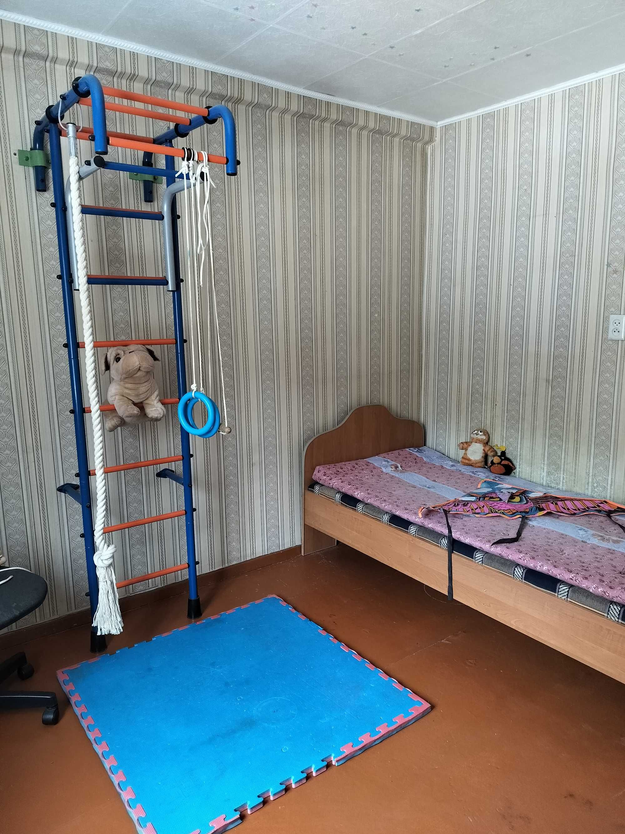 3х комнатная квартира район КШТ, Утепова,23