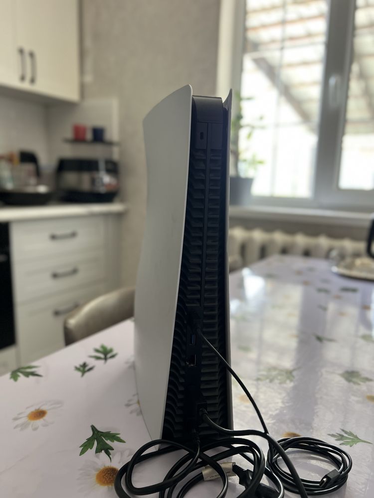 PS 5 с дисководом