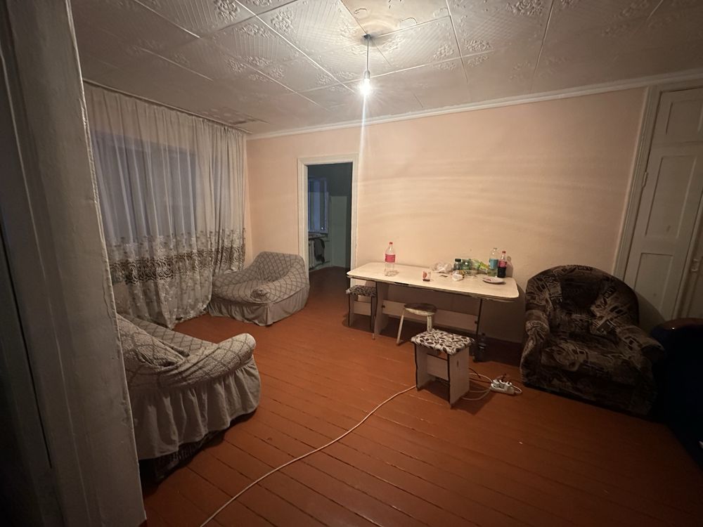 Продам 2-х комнатную квартиру в центре запада