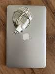 MacBook Air 11-рабочий, но с дефектом экрана