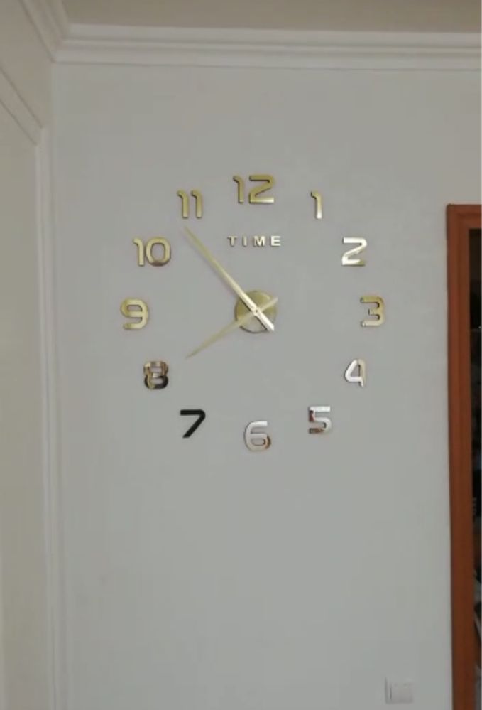 Продам 3 Д часы