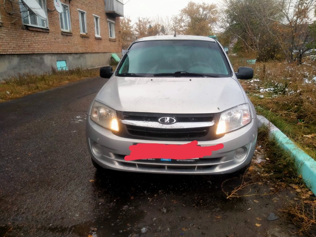 Продам Ладу гранту..2013 года.состояния хороший..зимный колисо есть...