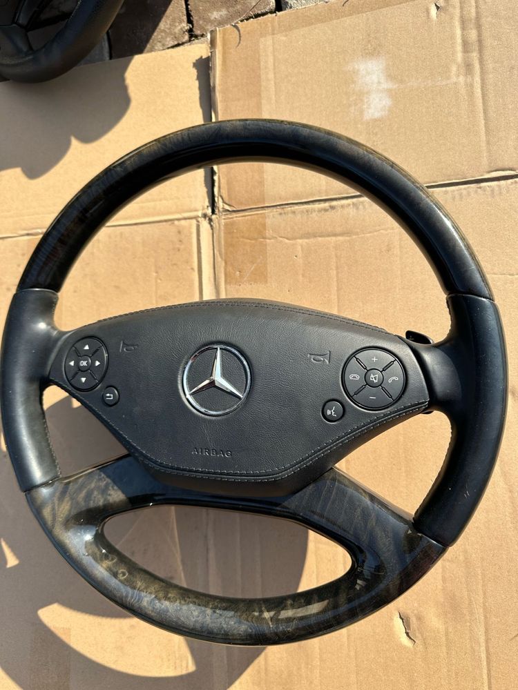 Руль дерево W221 S Class рест