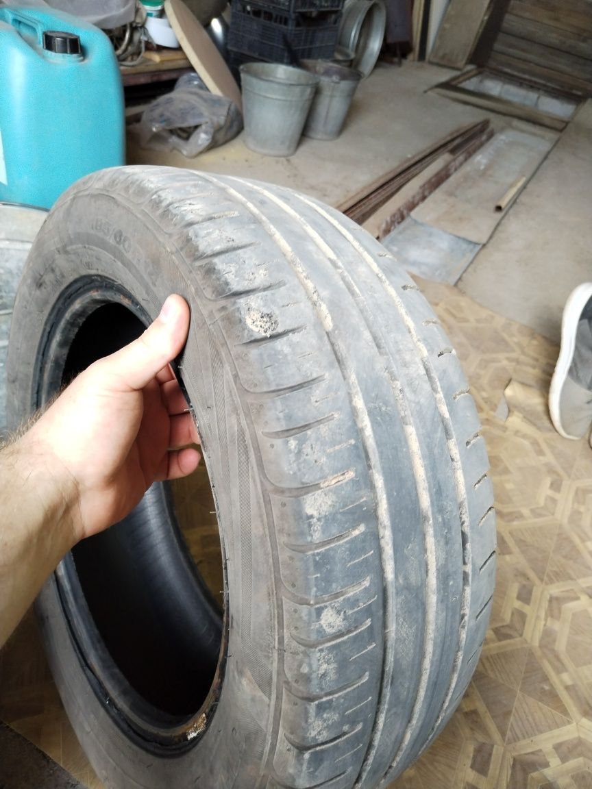 Продам шины 185/60R14 Viatti