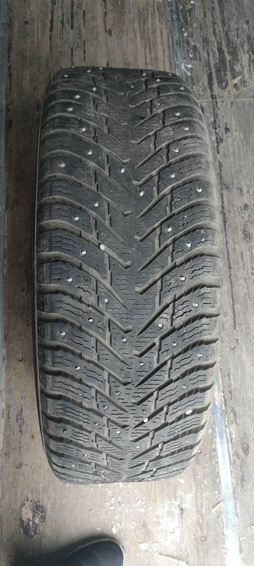 Nokian Hakkapeliitta 8 SUV 245/70/R16 IIIT XL шипованные