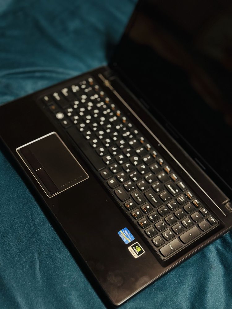 ноутбук “Lenovo”
