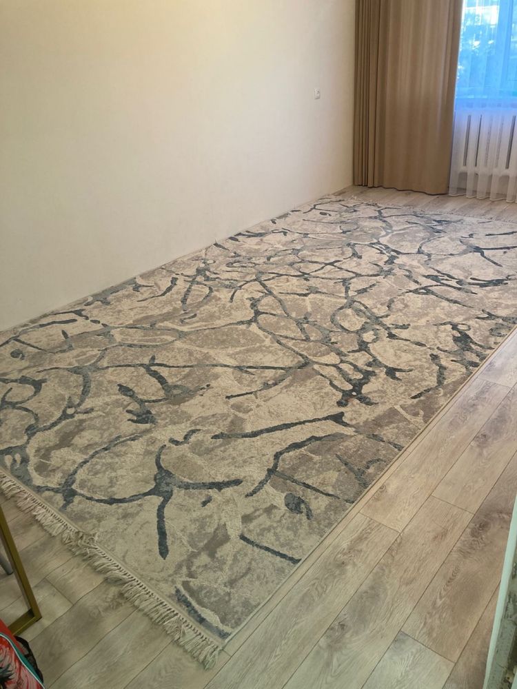 Продам ковер 4,5*2,5