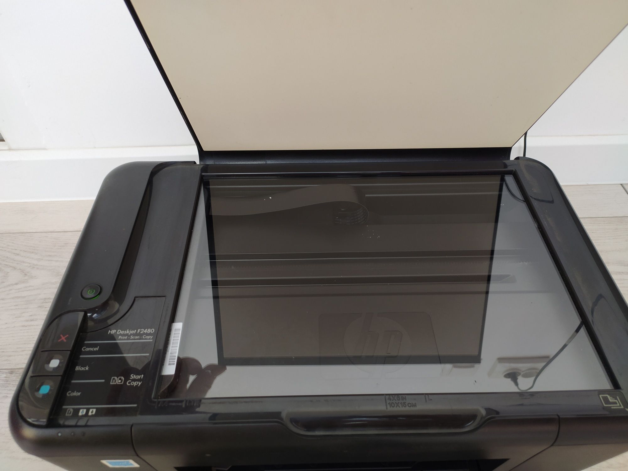 Продаю струйный цветной принтер HP Deskjet F2480.