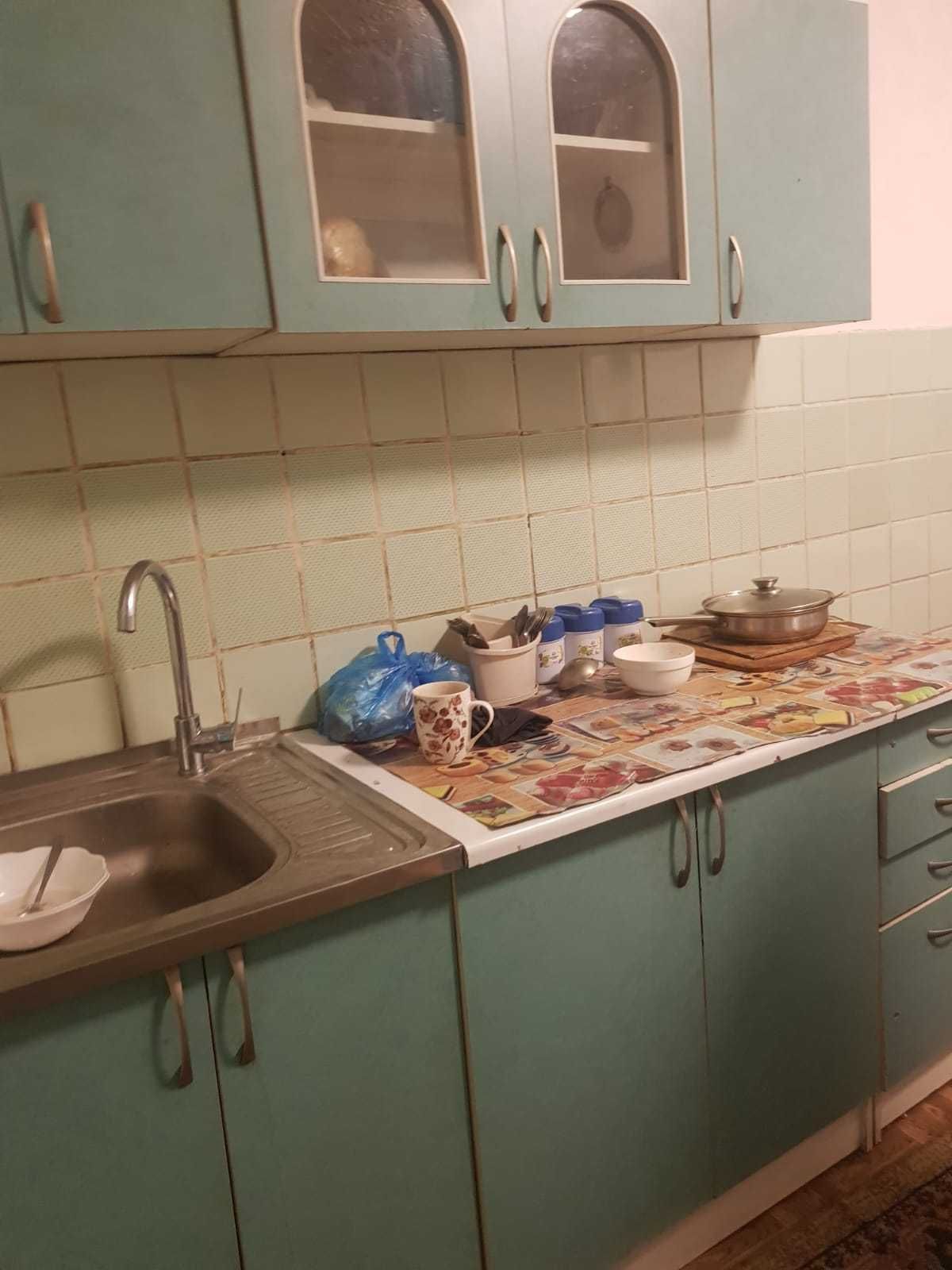 Продаётся 3-комнатная квартира в доме барачного типа