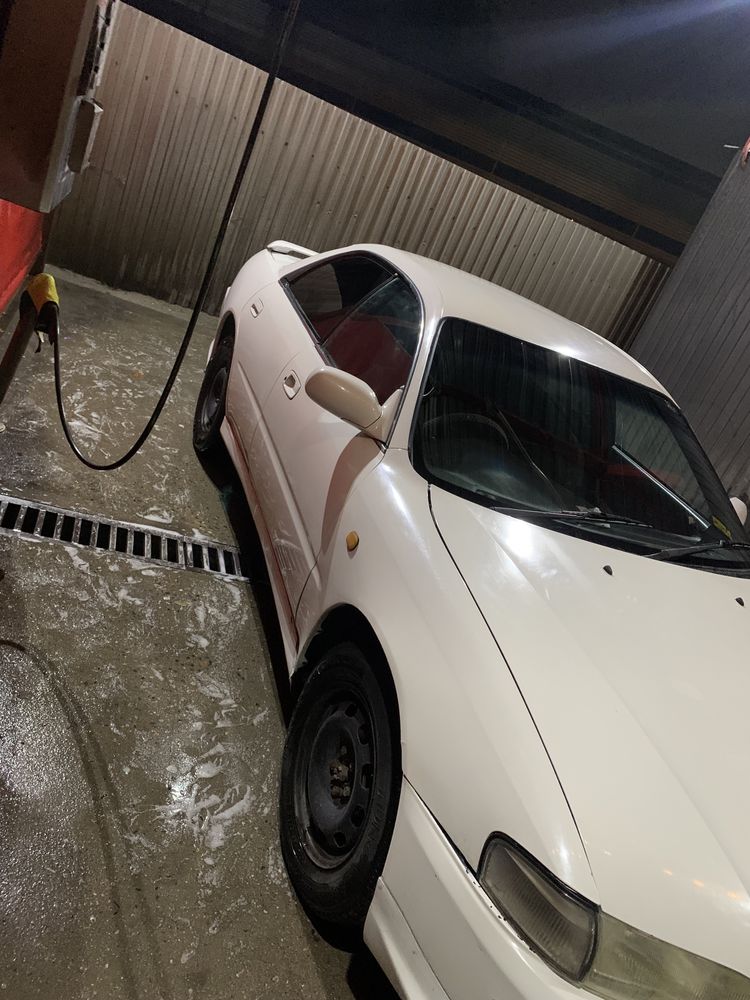 Продам машину Toyoto EXIV