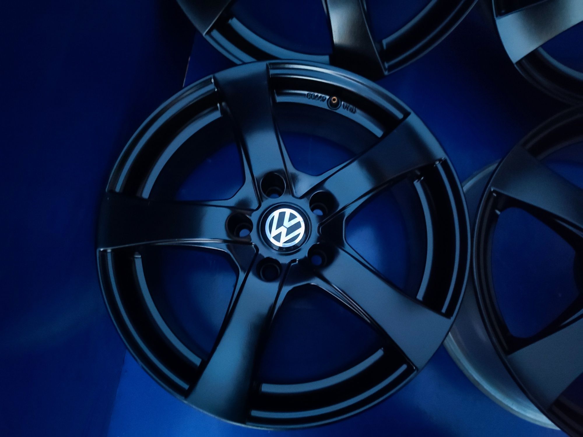 Диски R17 5x112 на Volkswagen и другие