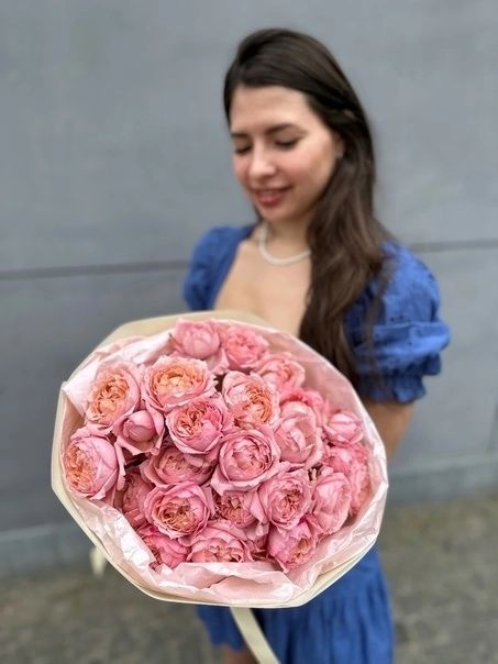 Пионы Голландские, розы, пионовидные, кустовые розы